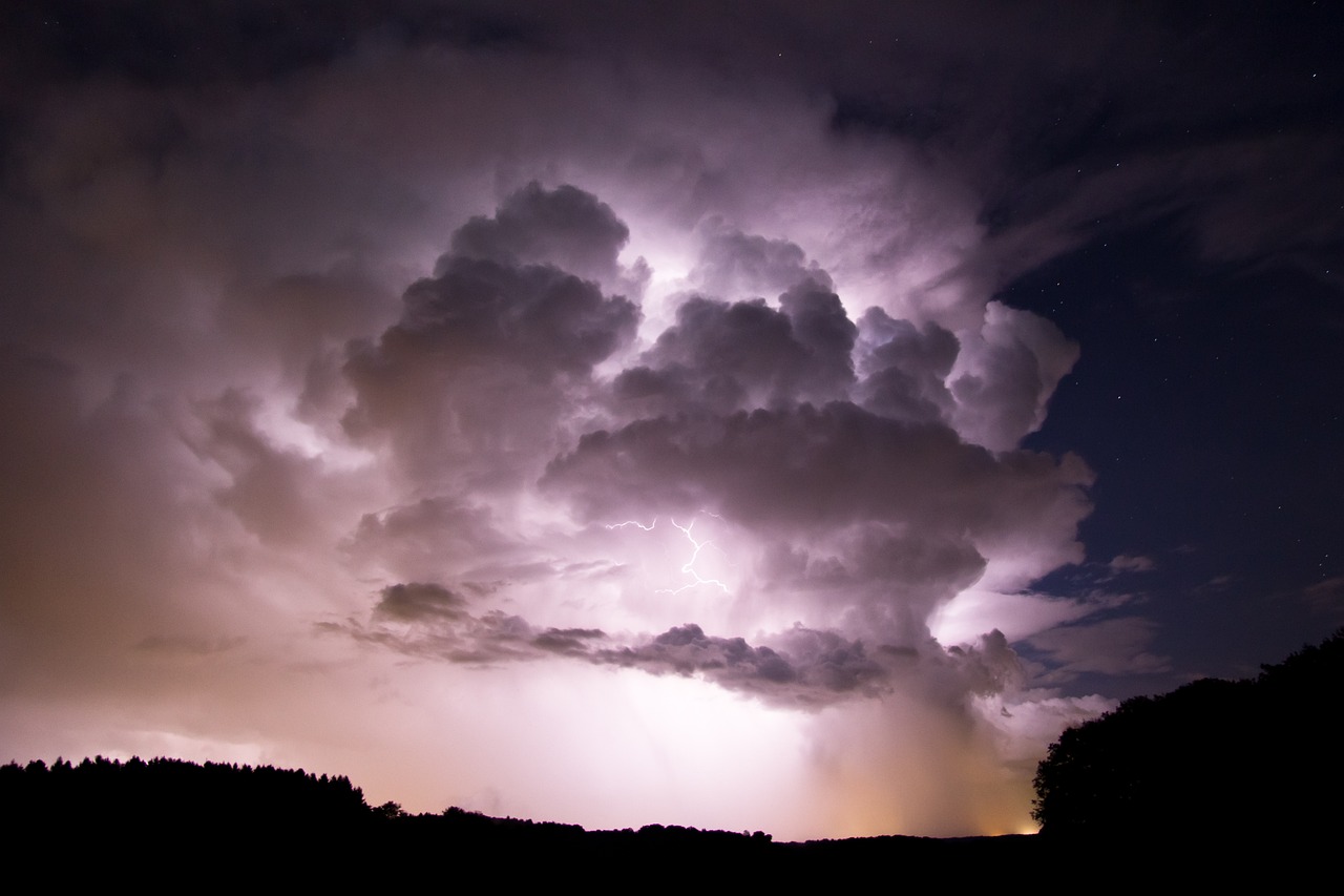 Wetterleuchten über Berlin